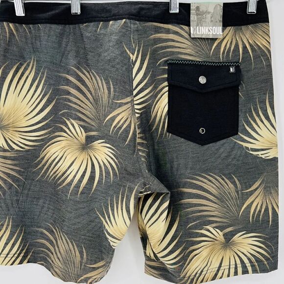 NWT LinkSoul Men’s Boardwalker Golf Short Hybrid Swim Land/Sea Black Palm Sz 40 - Picture 2 of 8